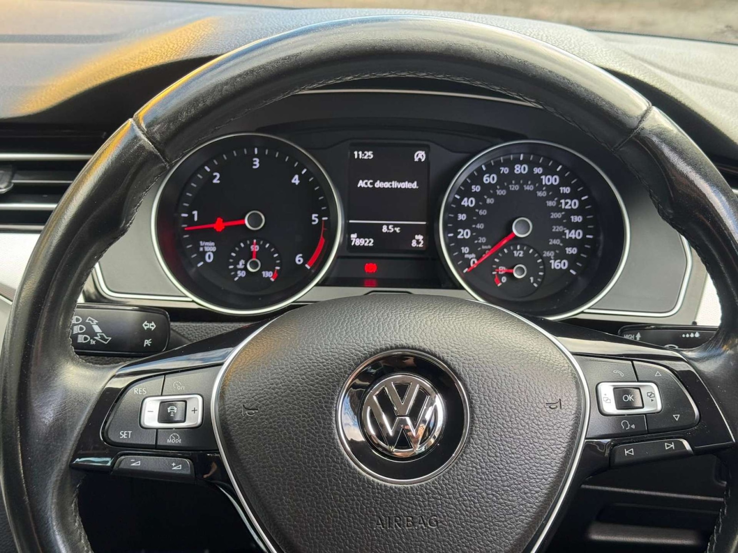 Used Volkswagen Passat 2015 for sale - 76331500: Photo 32