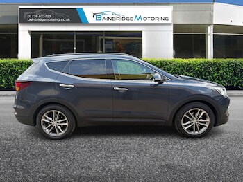 Used Hyundai Santa Fe 2016 for sale - 78379855: Photo