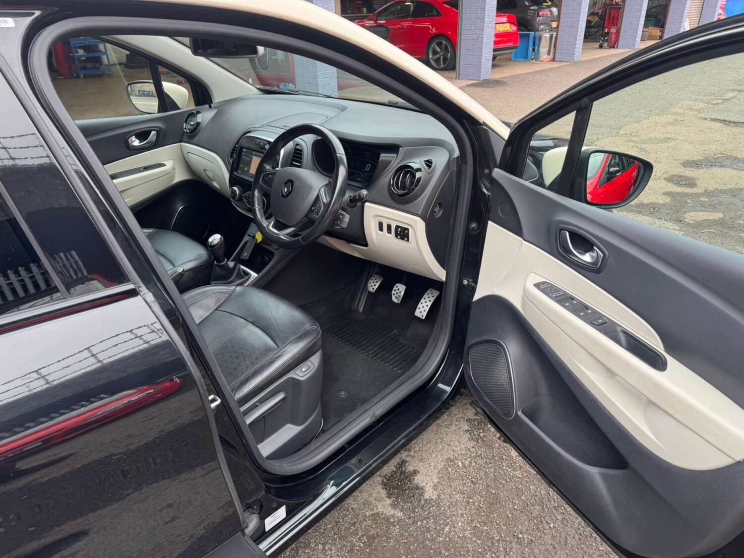 Used Renault Captur 2019 for sale - 76043929: Photo 13