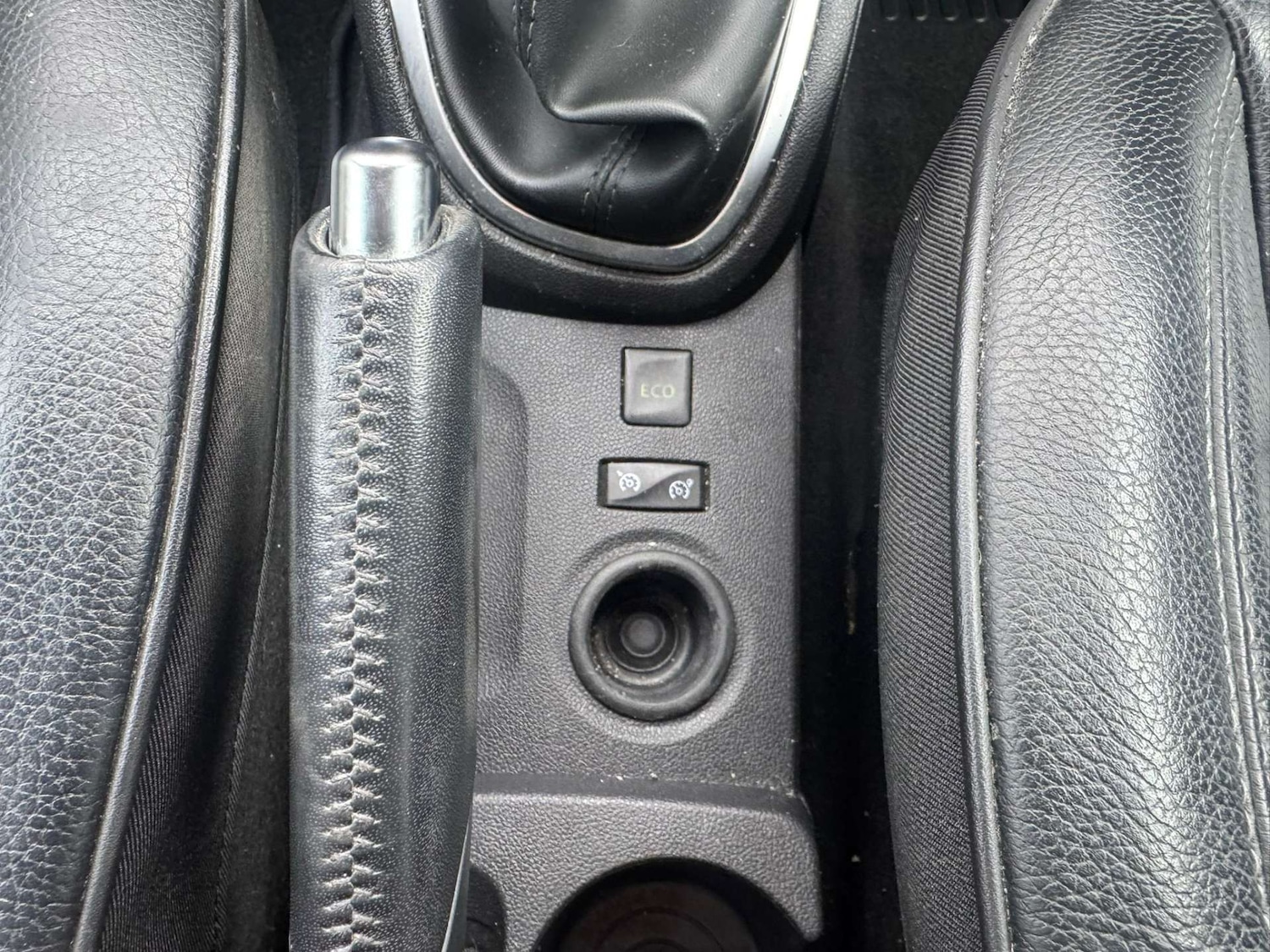 Used Renault Captur 2019 for sale - 76043929: Photo 35