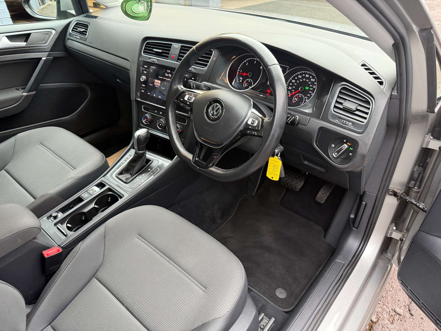 Used Volkswagen Golf 2018 for sale - 76845386: Photo 15