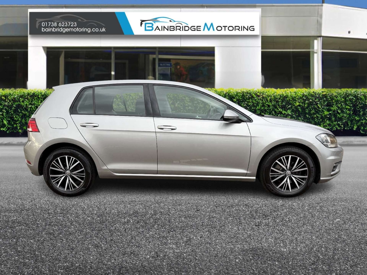 Used Volkswagen Golf 2018 for sale - 76845386: Photo 2