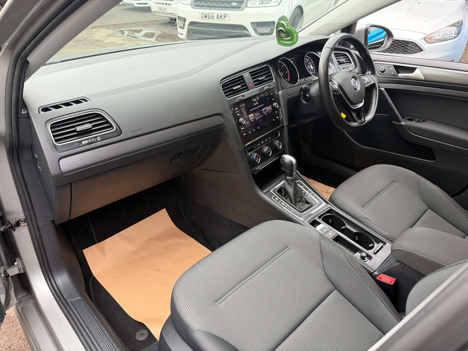 Used Volkswagen Golf 2018 for sale - 76845386: Photo 26