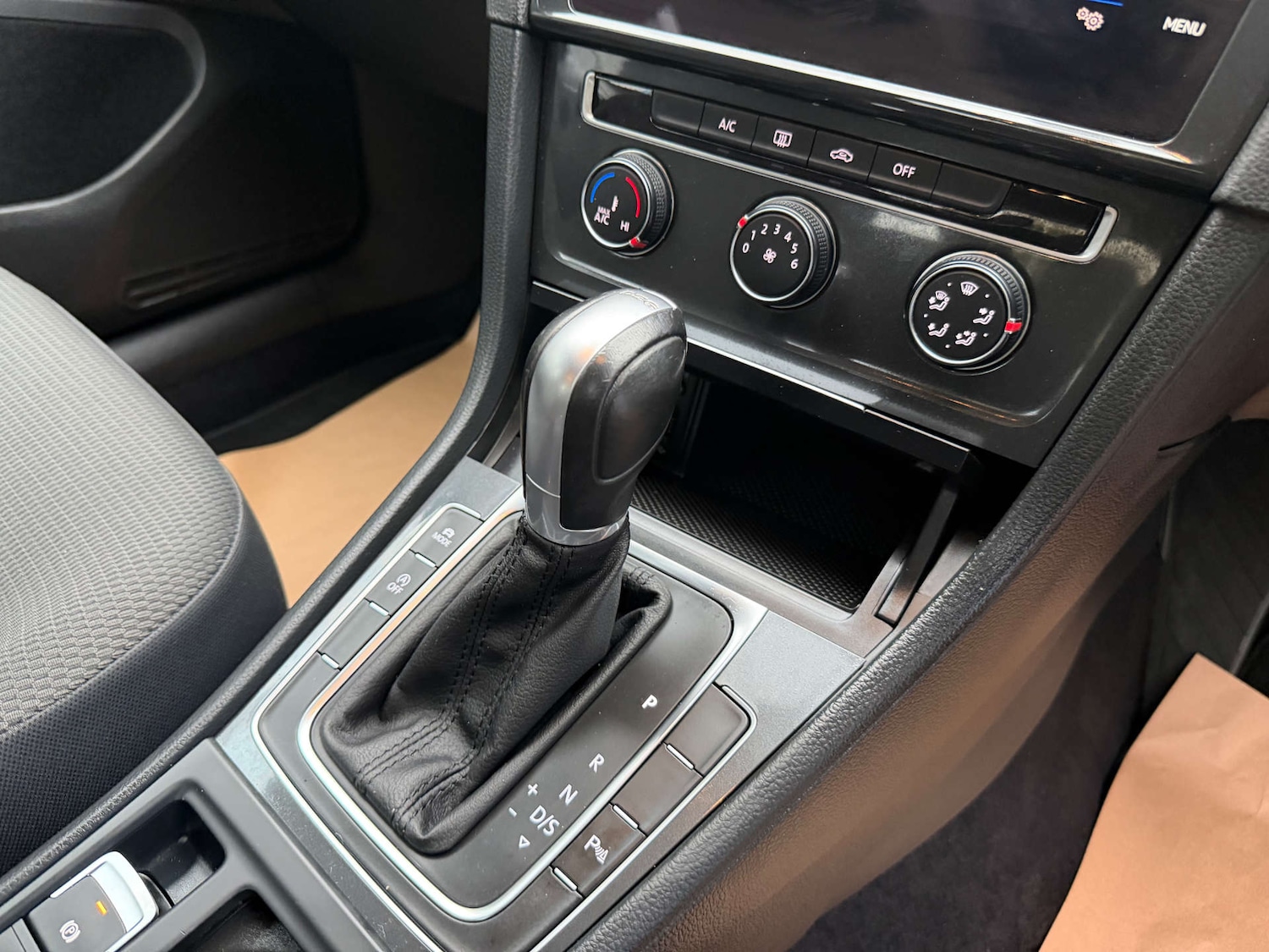 Used Volkswagen Golf 2018 for sale - 76845386: Photo 35