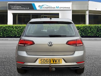 Used Volkswagen Golf 2018 for sale - 76845386: Photo