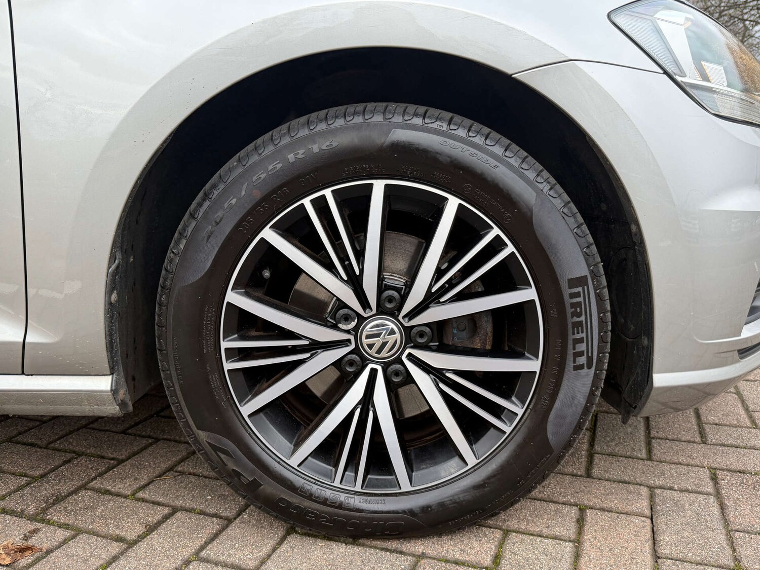 Used Volkswagen Golf 2018 for sale - 76845386: Photo 9