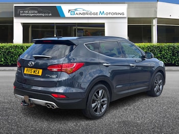 Used Hyundai Santa Fe 2015 for sale - 78673115: Photo
