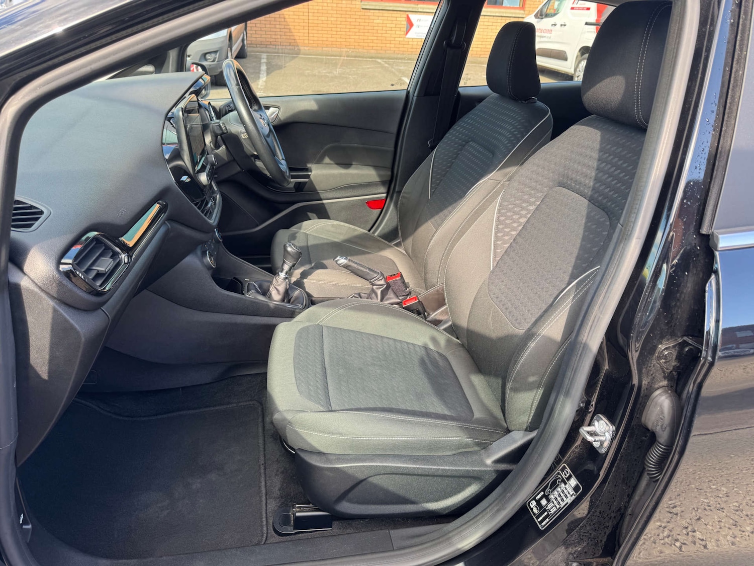 Used Ford Fiesta 2018 for sale - 76099811: Photo 22