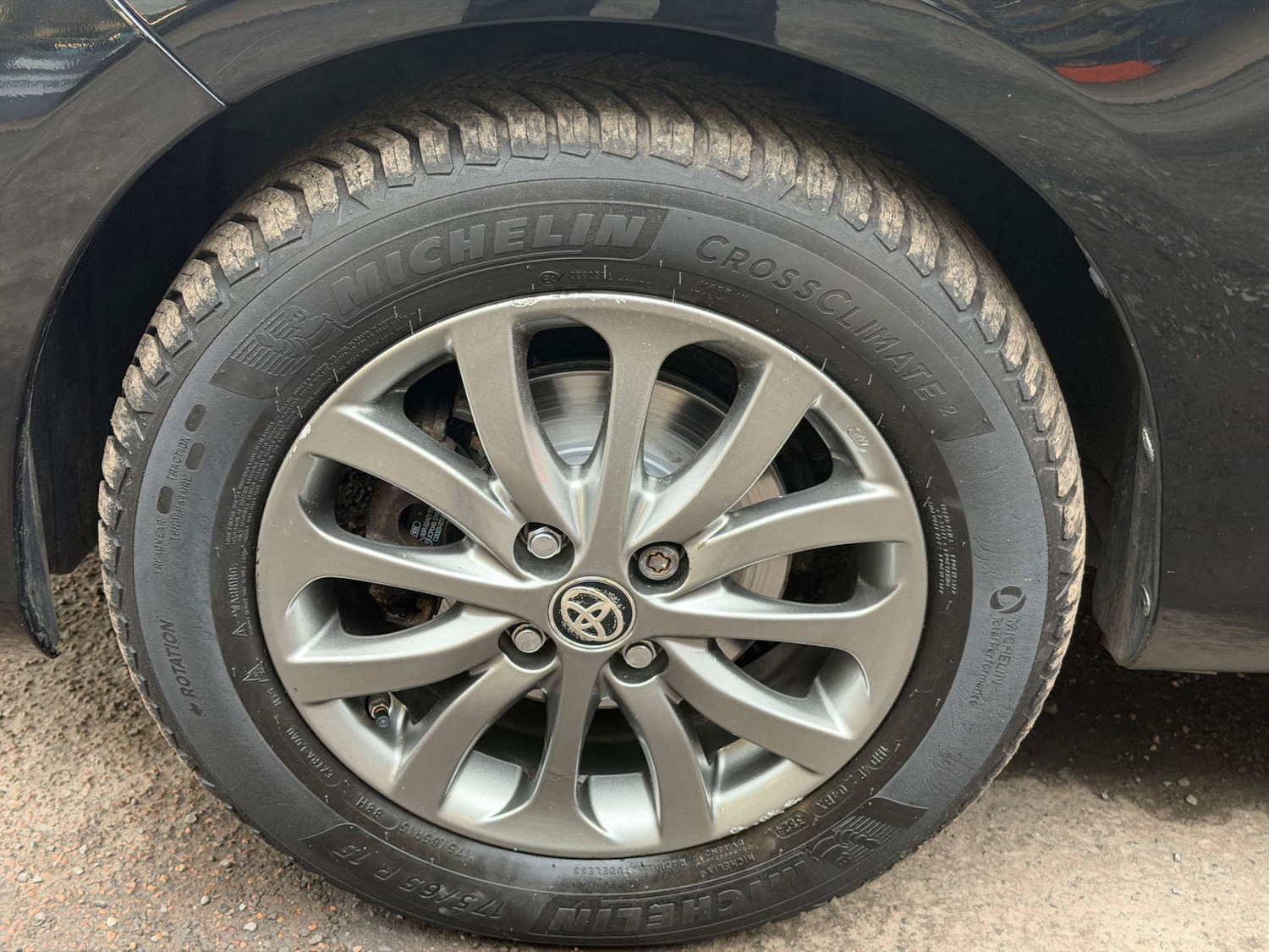 Used Toyota Yaris 2016 for sale - 76635781: Photo 11