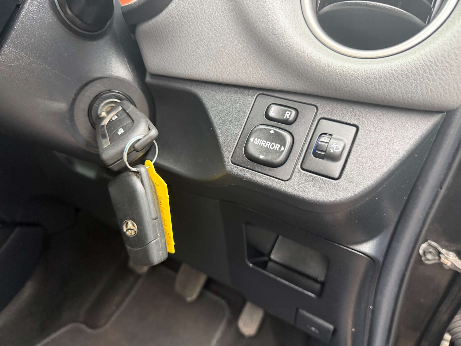 Used Toyota Yaris 2016 for sale - 76635781: Photo 17