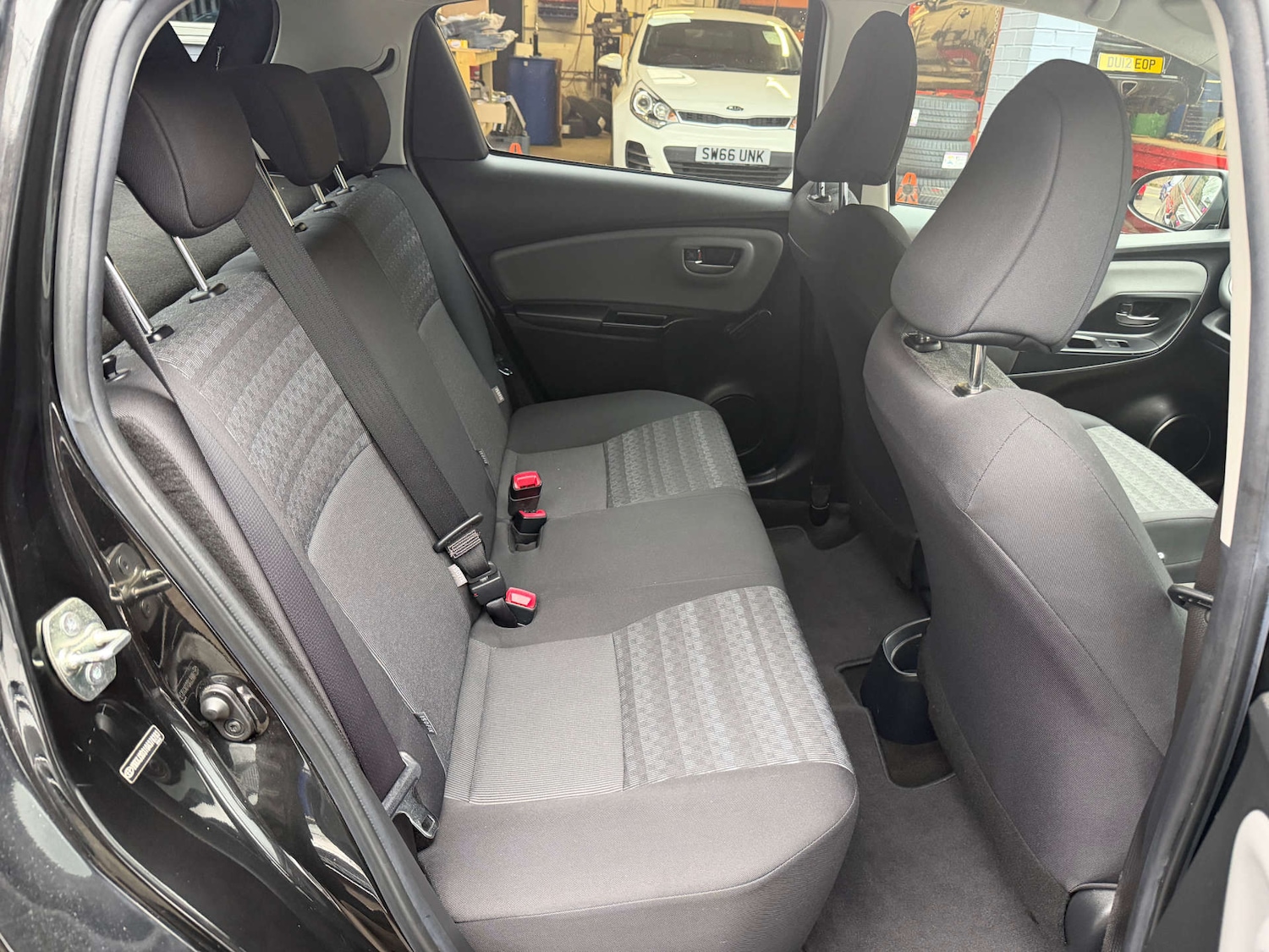 Used Toyota Yaris 2016 for sale - 76635781: Photo 19