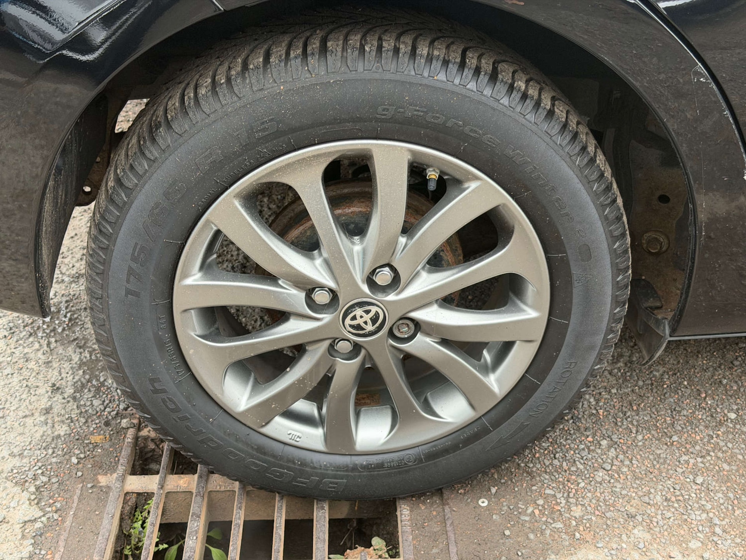 Used Toyota Yaris 2016 for sale - 76635781: Photo 9