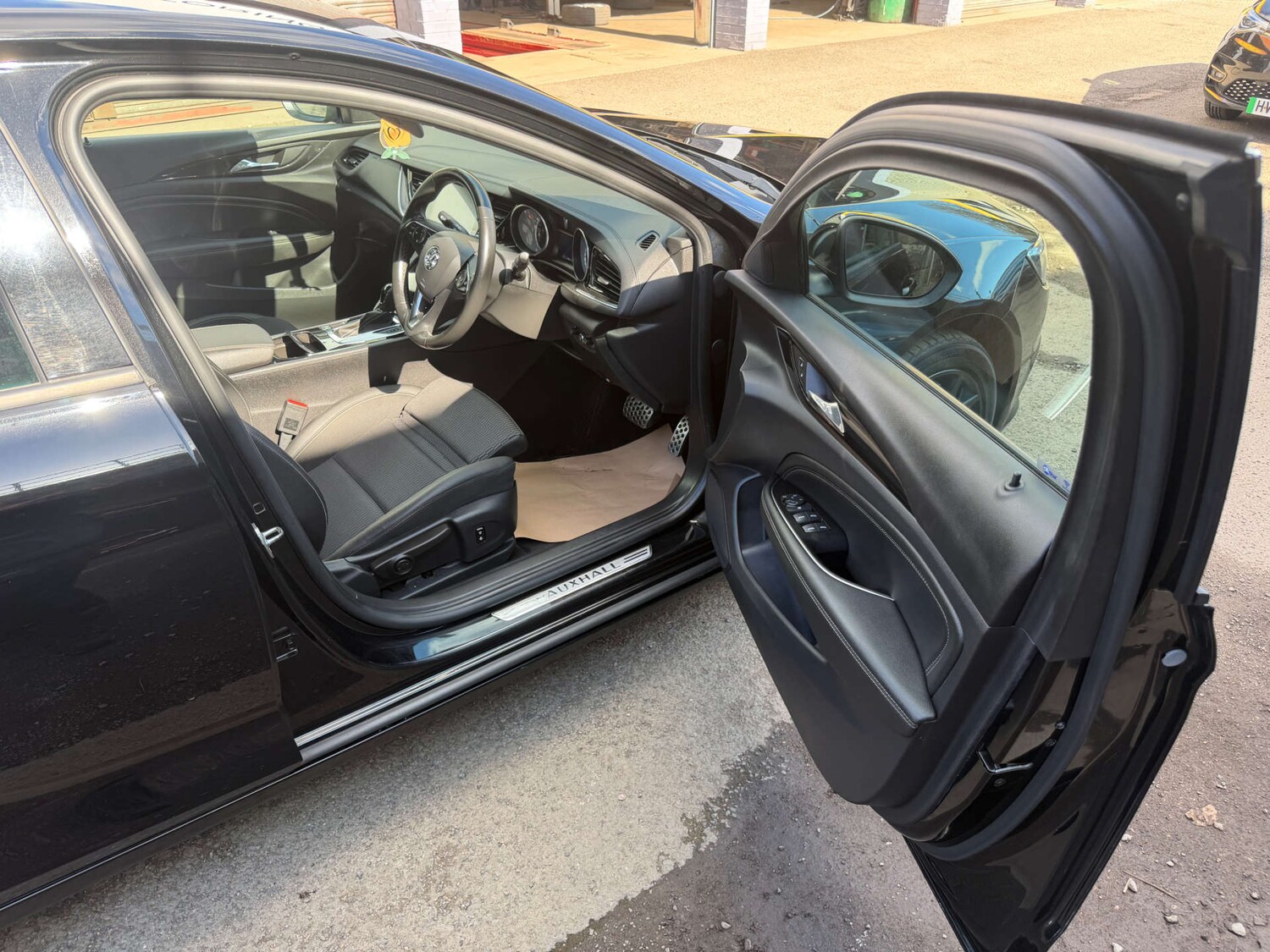 Used Vauxhall Insignia 2017 for sale - 78055120: Photo 13