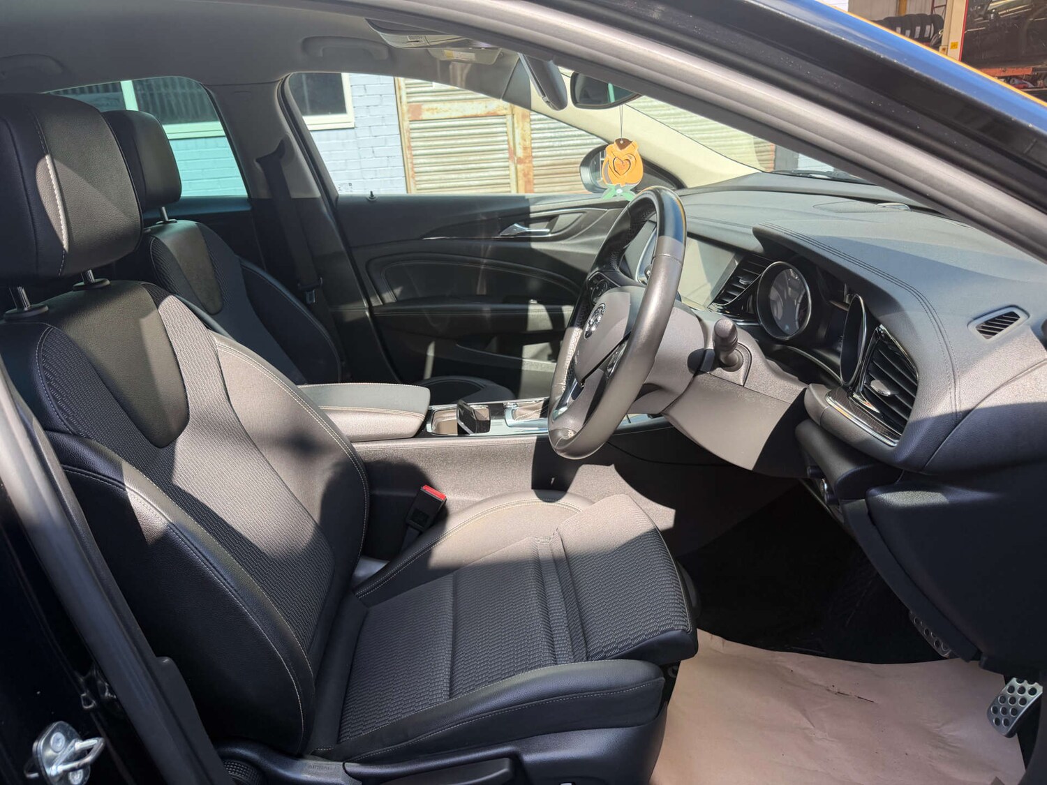 Used Vauxhall Insignia 2017 for sale - 78055120: Photo 15