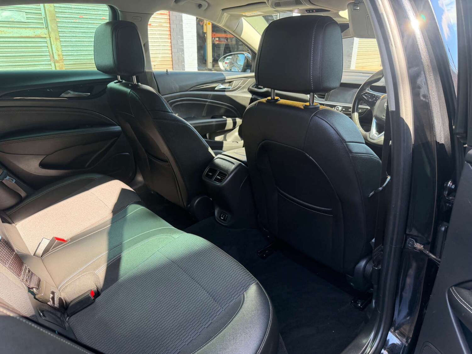 Used Vauxhall Insignia 2017 for sale - 78055120: Photo 18