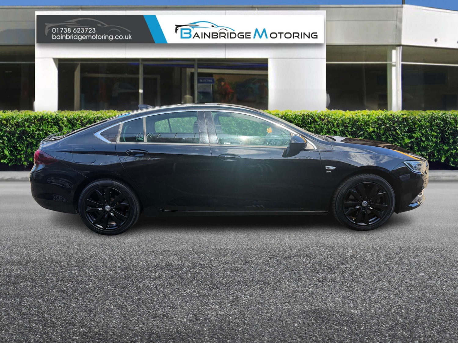 Used Vauxhall Insignia 2017 for sale - 78055120: Photo 2