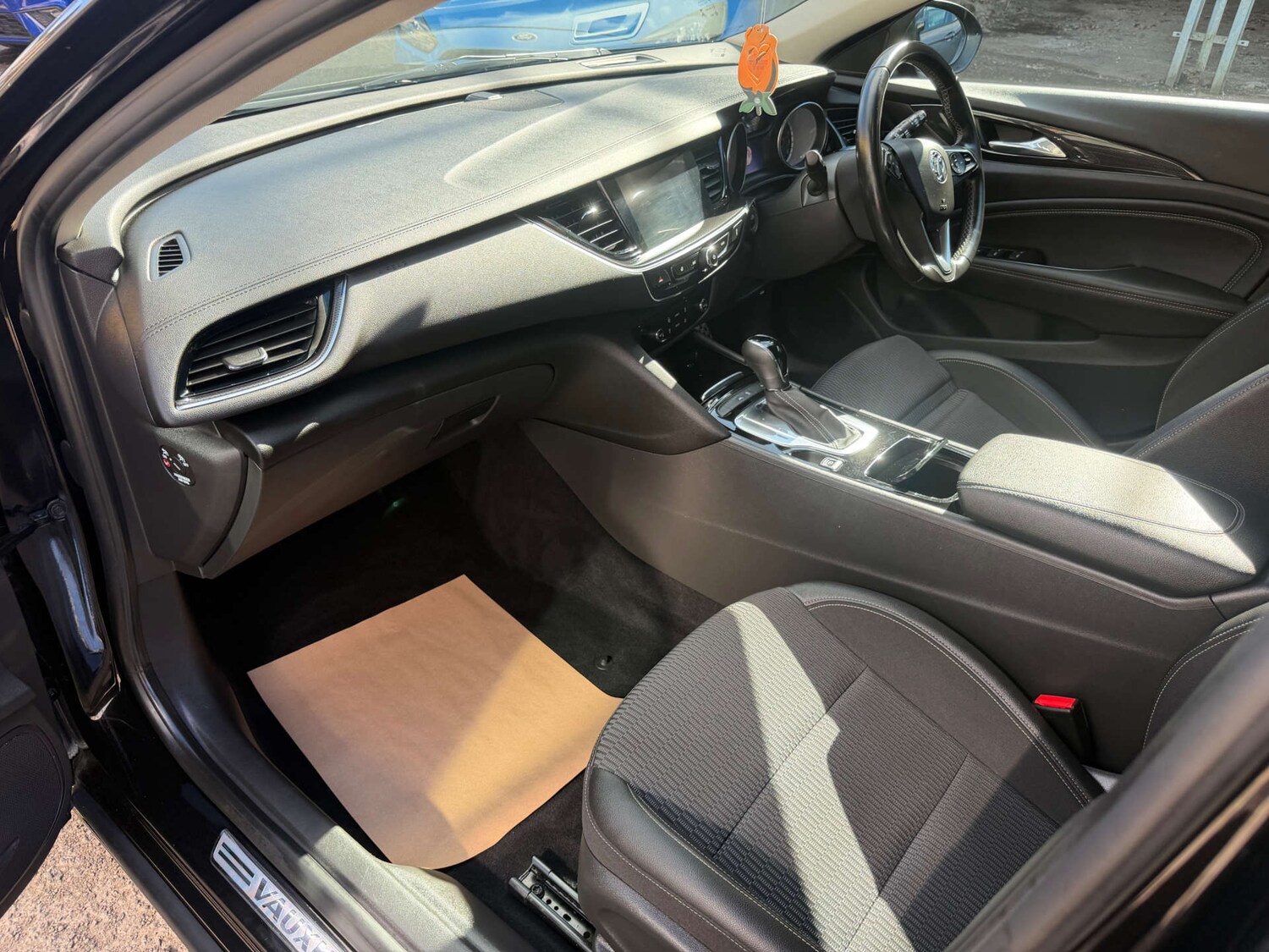 Used Vauxhall Insignia 2017 for sale - 78055120: Photo 26