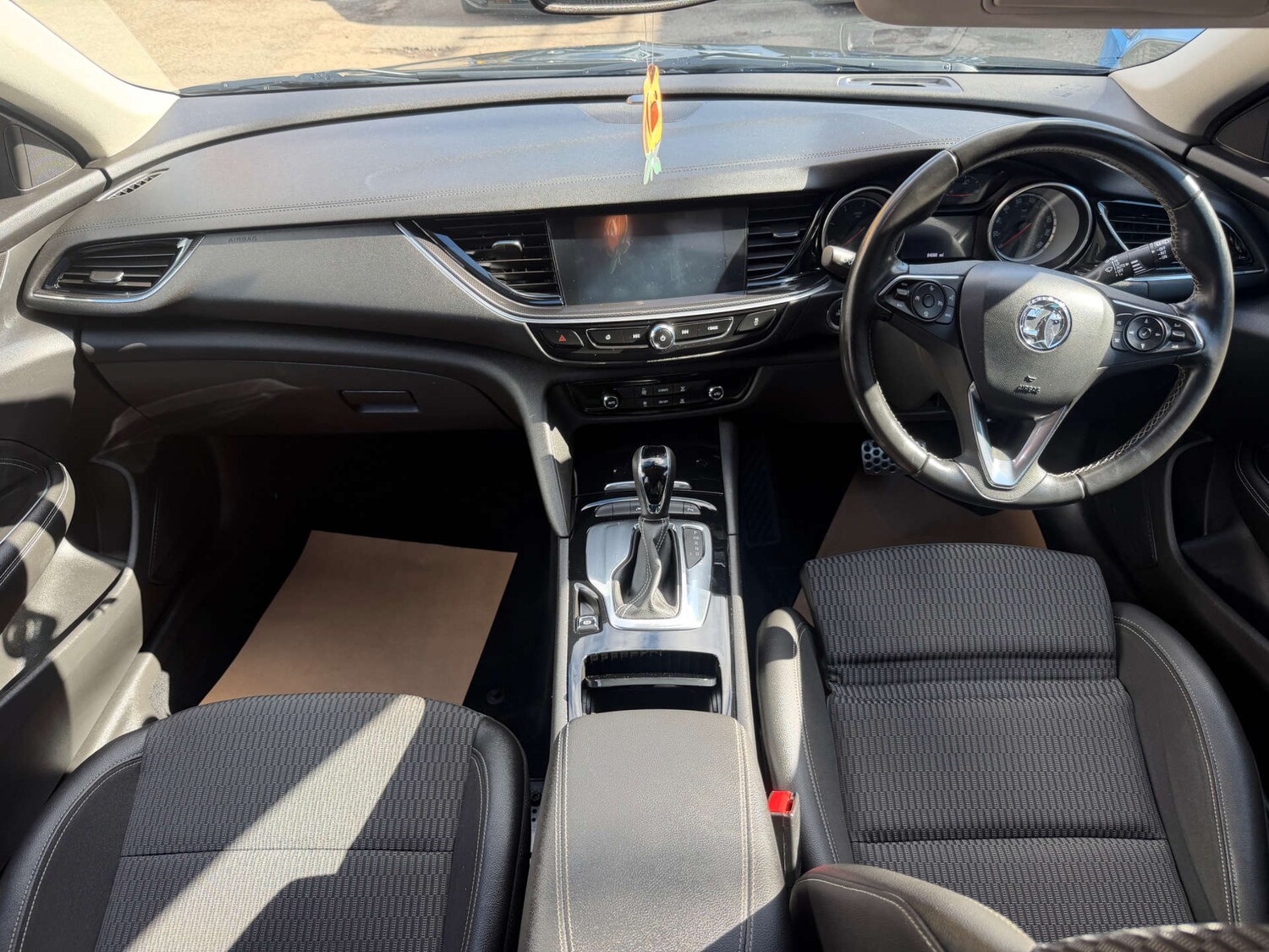 Used Vauxhall Insignia 2017 for sale - 78055120: Photo 28