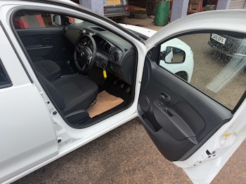 Used Dacia Sandero 2019 for sale - 77953382: Photo