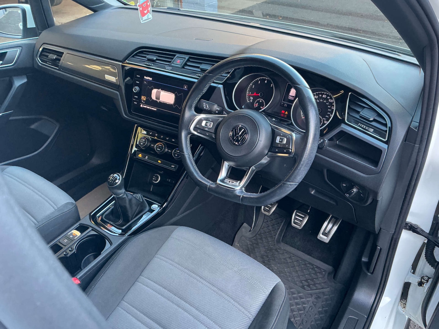 Used Volkswagen Touran 2018 for sale - 76606068: Photo 15