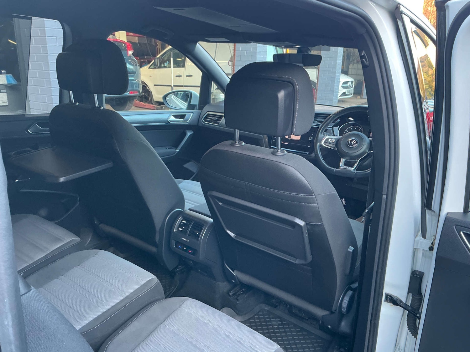 Used Volkswagen Touran 2018 for sale - 76606068: Photo 18