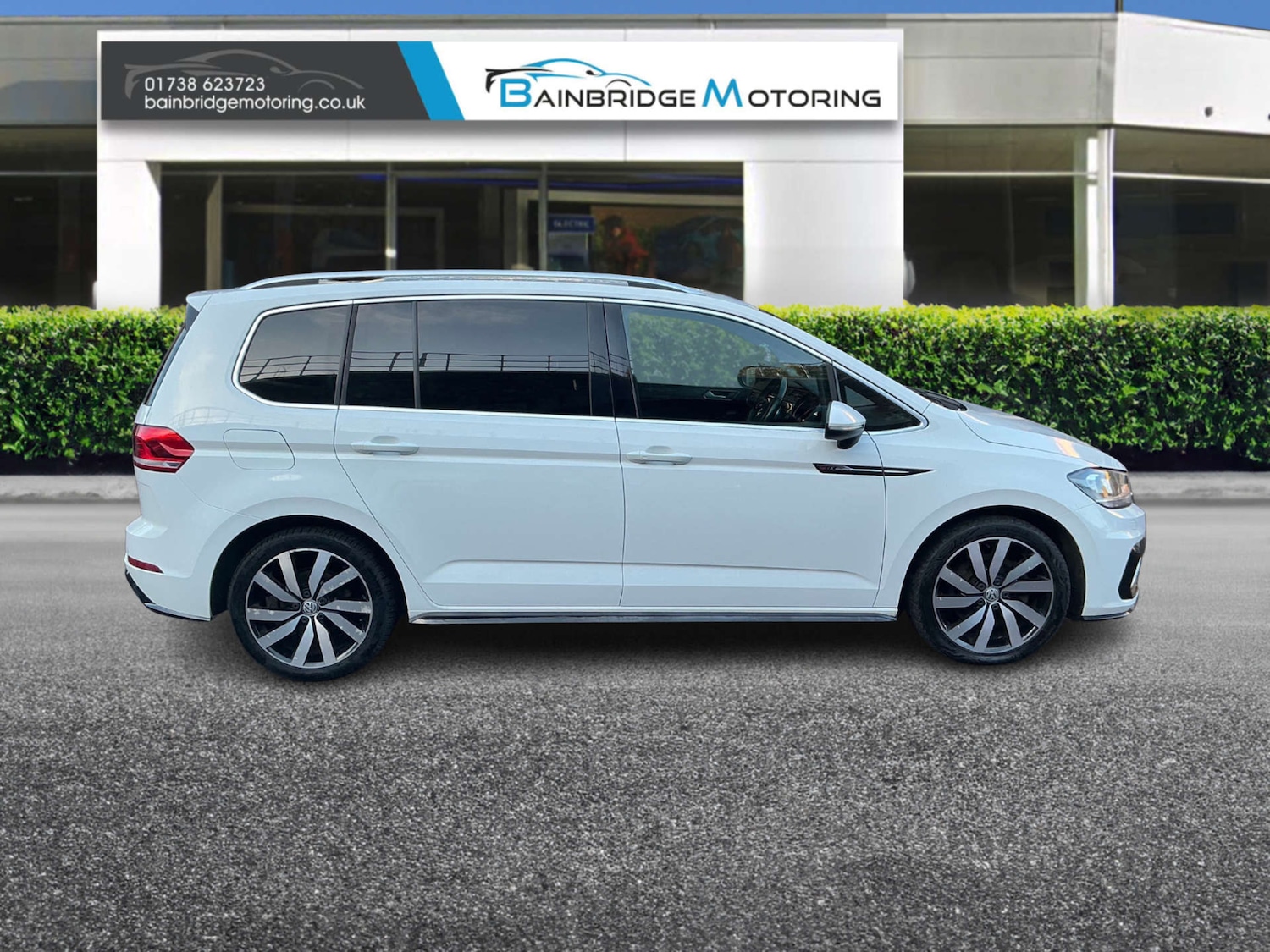 Used Volkswagen Touran 2018 for sale - 76606068: Photo 2