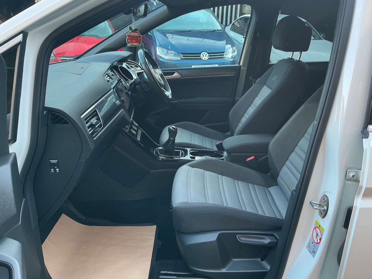 Used Volkswagen Touran 2018 for sale - 76606068: Photo 29