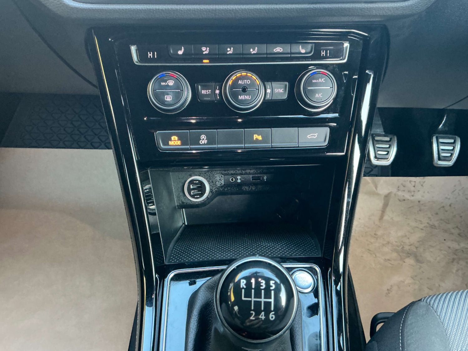 Used Volkswagen Touran 2018 for sale - 76606068: Photo 33