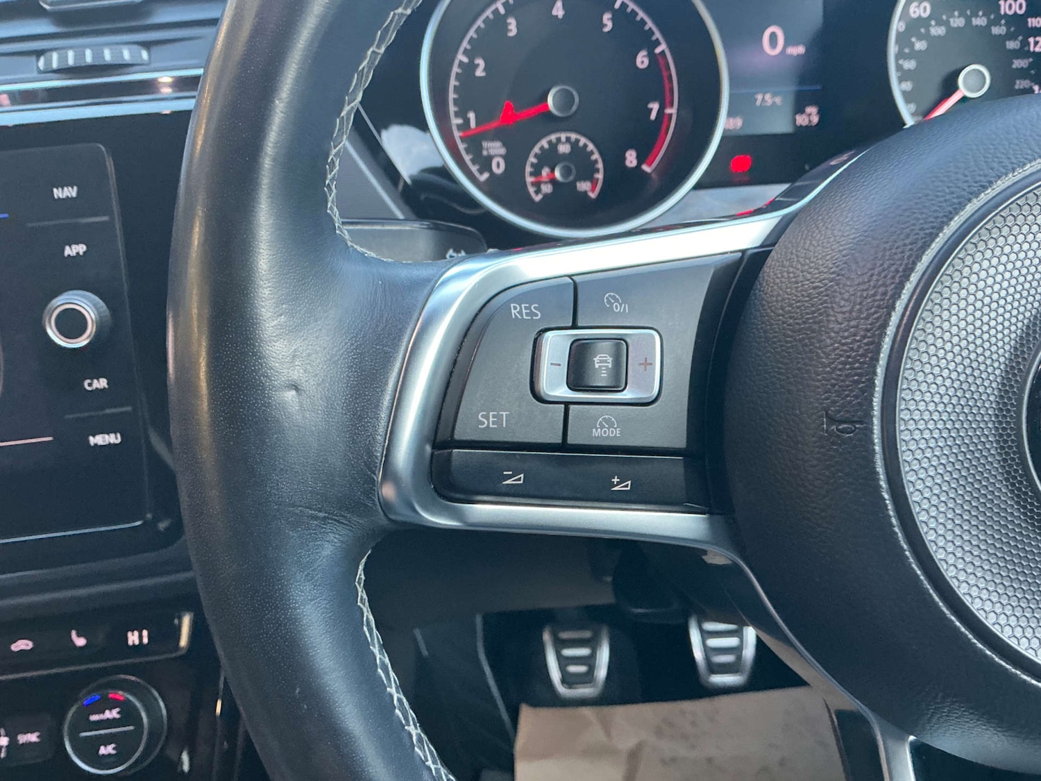 Used Volkswagen Touran 2018 for sale - 76606068: Photo 34