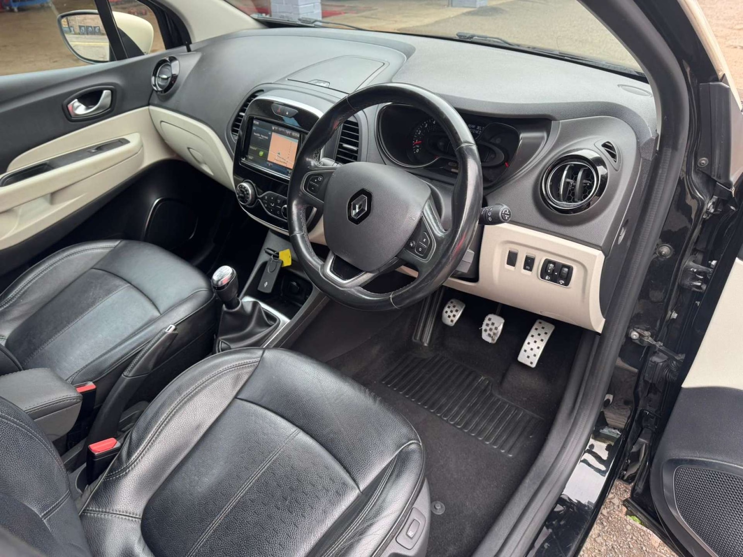 Used Renault Captur 2019 for sale - 76601761: Photo 14