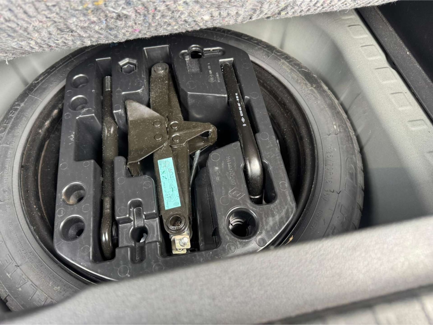 Used Renault Captur 2019 for sale - 76601761: Photo 23