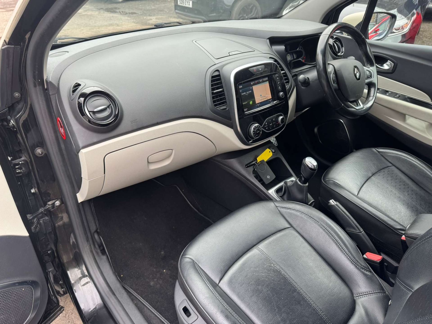 Used Renault Captur 2019 for sale - 76601761: Photo 28