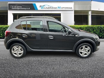 Used Dacia Sandero 2013 for sale - 76437863: Photo