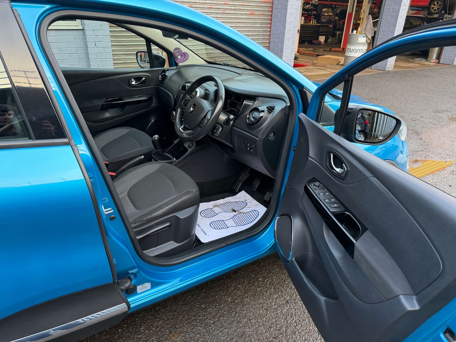 Used Renault Captur 2017 for sale - 76897268: Photo 13