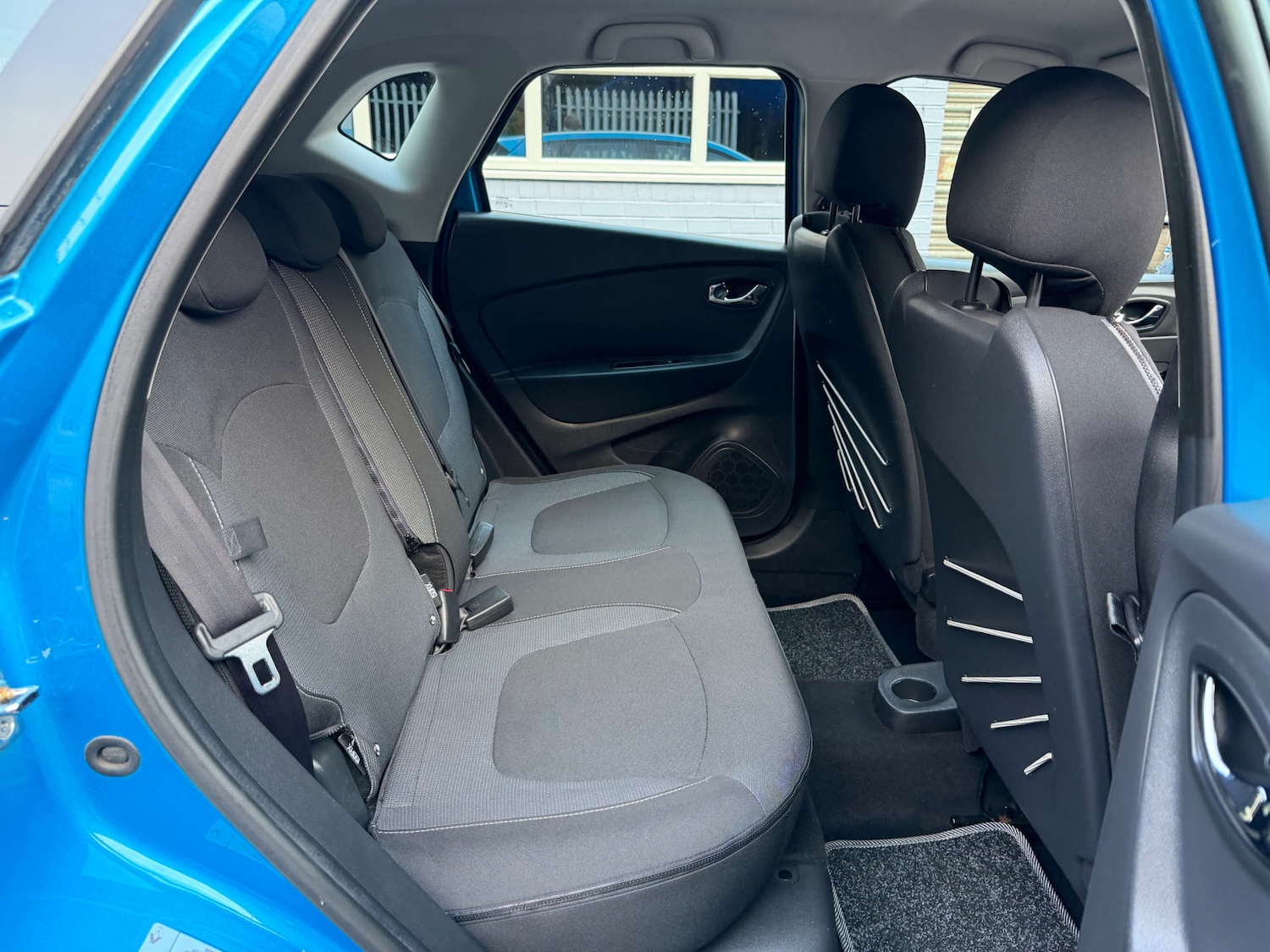 Used Renault Captur 2017 for sale - 76897268: Photo 17