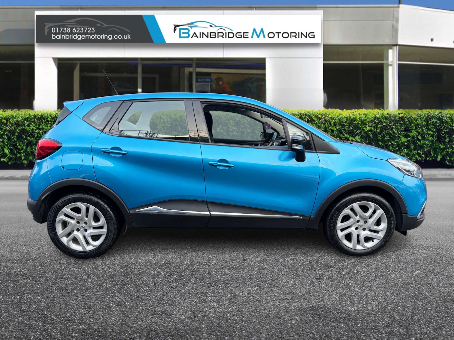 Used Renault Captur 2017 for sale - 76897268: Photo 2