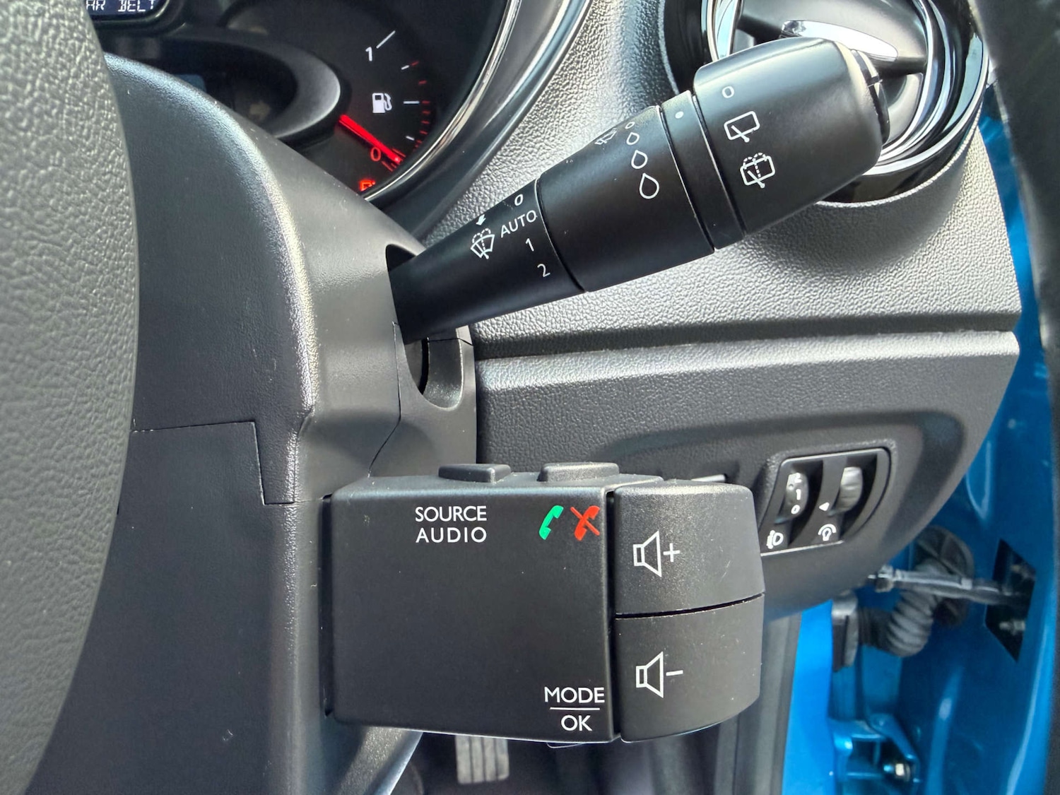 Used Renault Captur 2017 for sale - 76897268: Photo 32