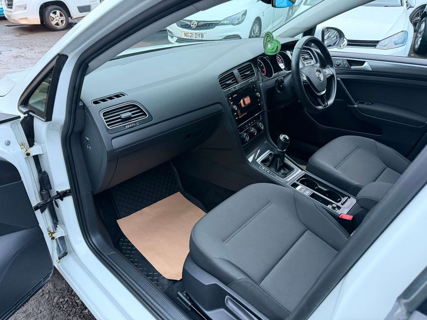 Used Volkswagen Golf 2019 for sale - 76897272: Photo 27