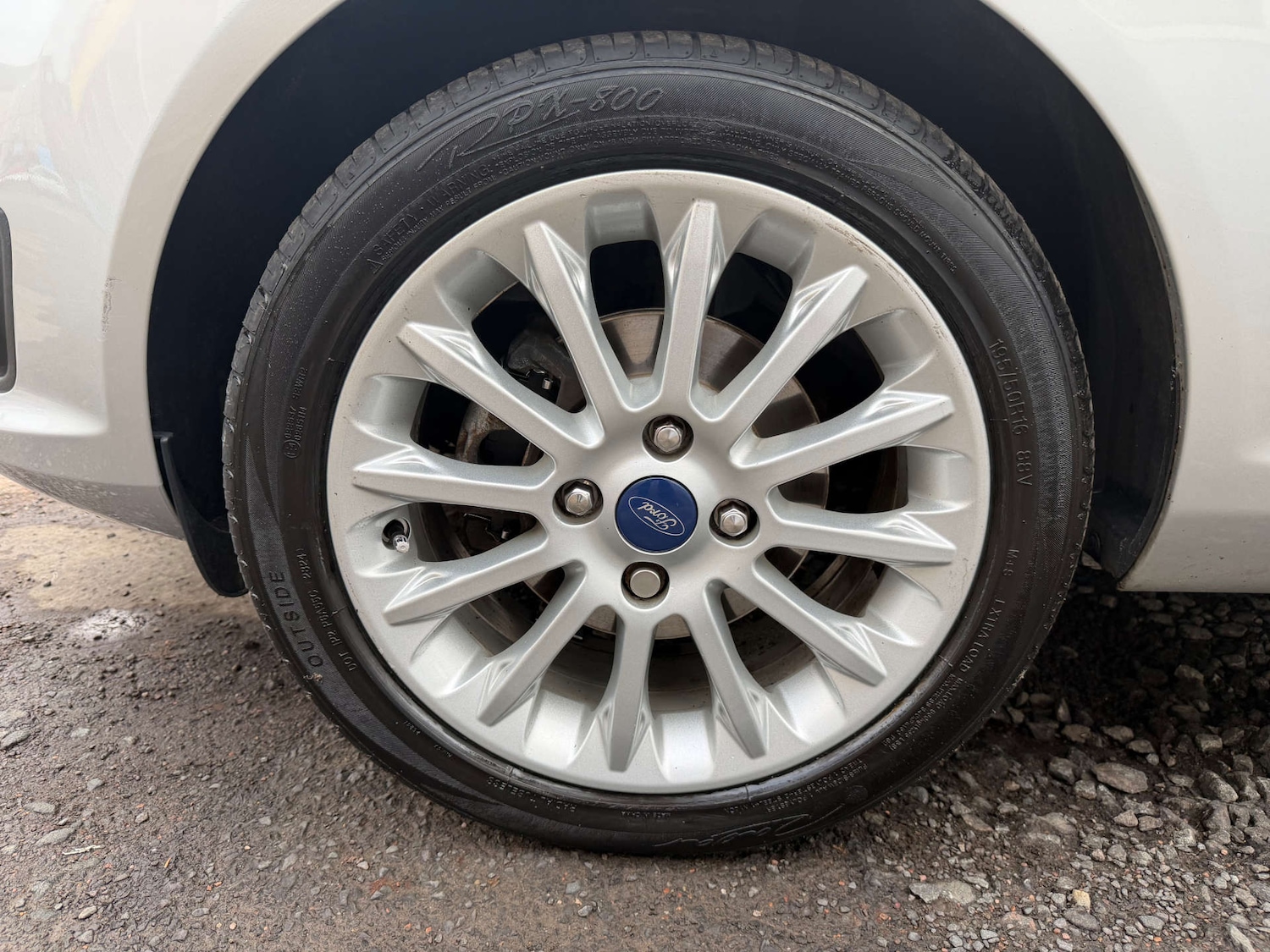 Used Ford Fiesta 2014 for sale - 76933026: Photo 10