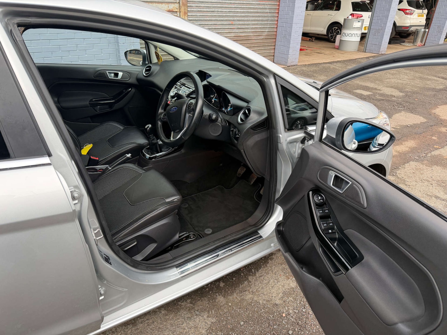 Used Ford Fiesta 2014 for sale - 76933026: Photo 13