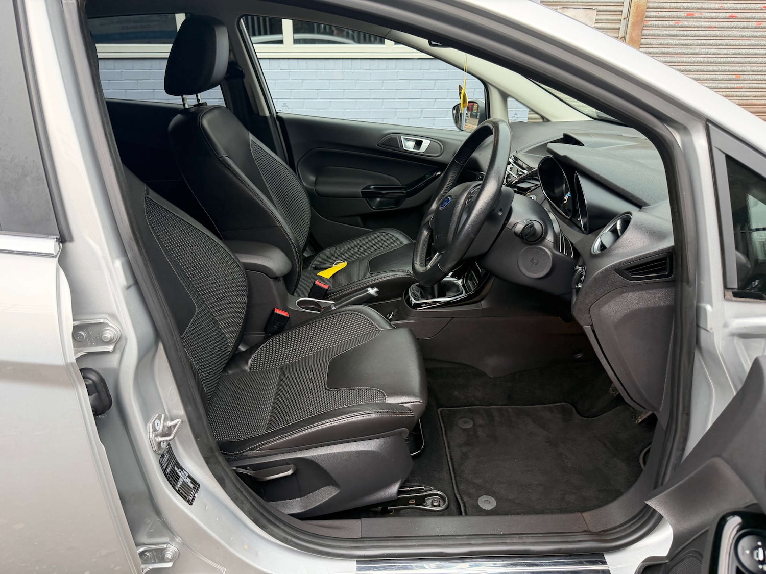 Used Ford Fiesta 2014 for sale - 76933026: Photo 14