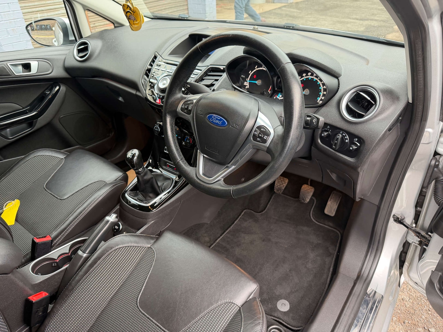 Used Ford Fiesta 2014 for sale - 76933026: Photo 15