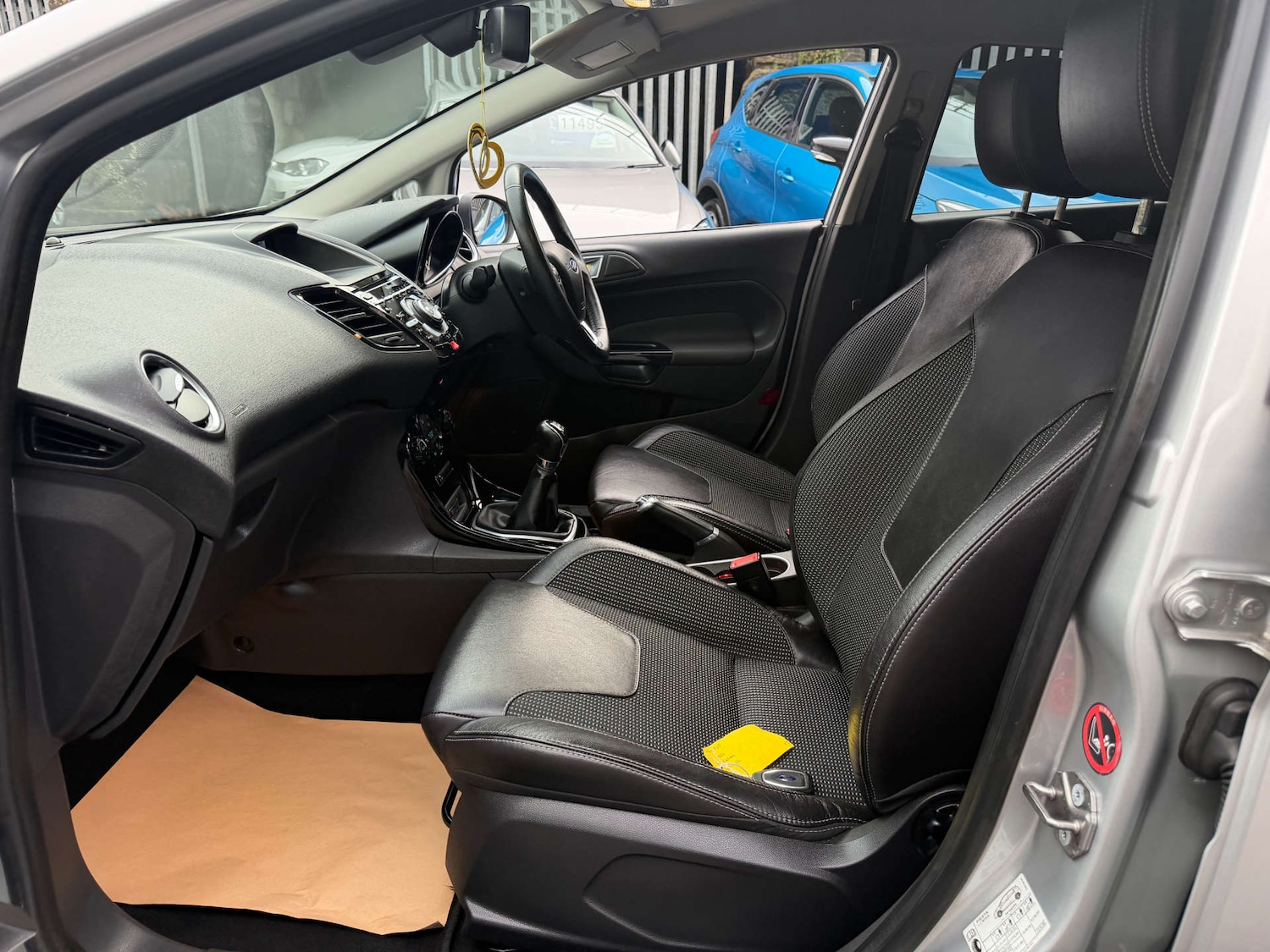 Used Ford Fiesta 2014 for sale - 76933026: Photo 25