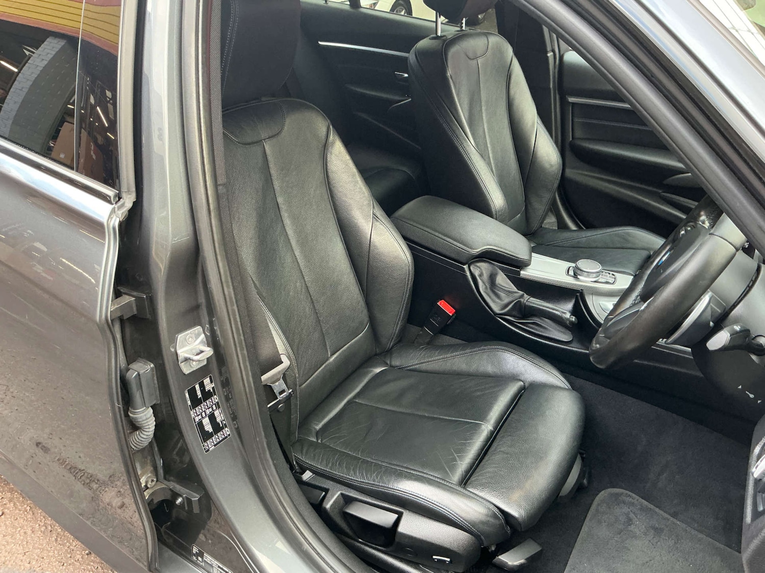 Used BMW 3 Series 2018 for sale - 76608837: Photo 16