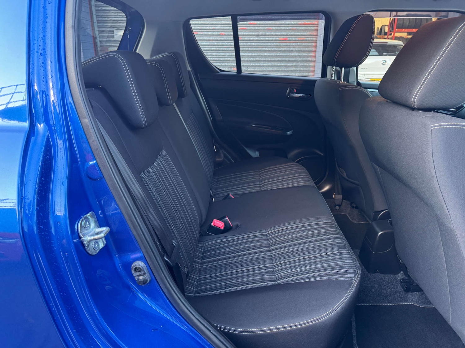 Used Suzuki Swift 2016 for sale - 76600900: Photo 17