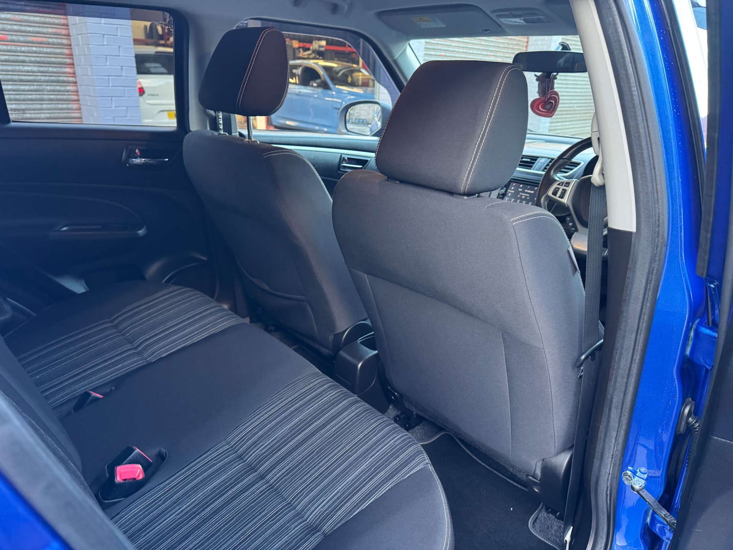 Used Suzuki Swift 2016 for sale - 76600900: Photo 18