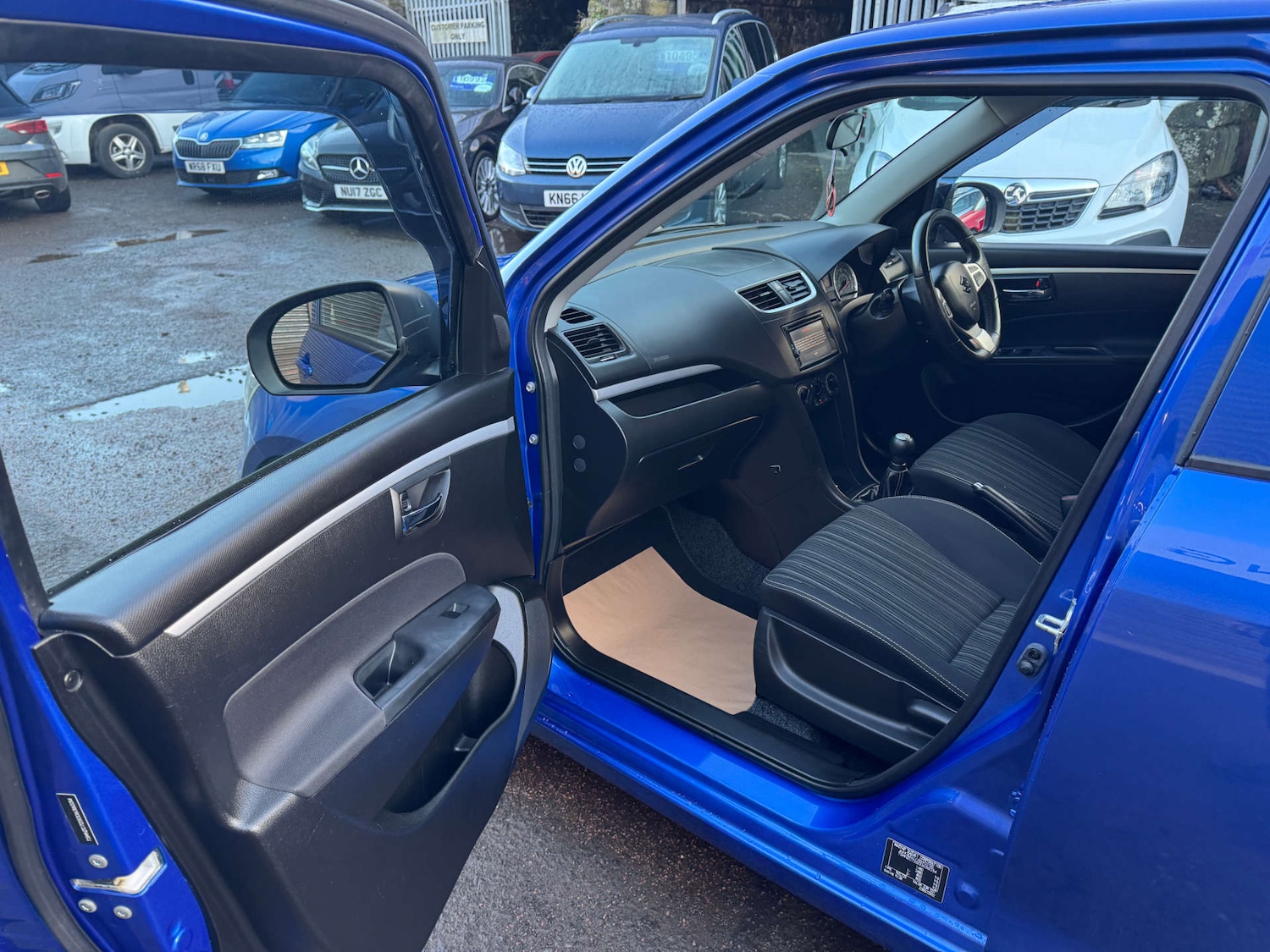 Used Suzuki Swift 2016 for sale - 76600900: Photo 24