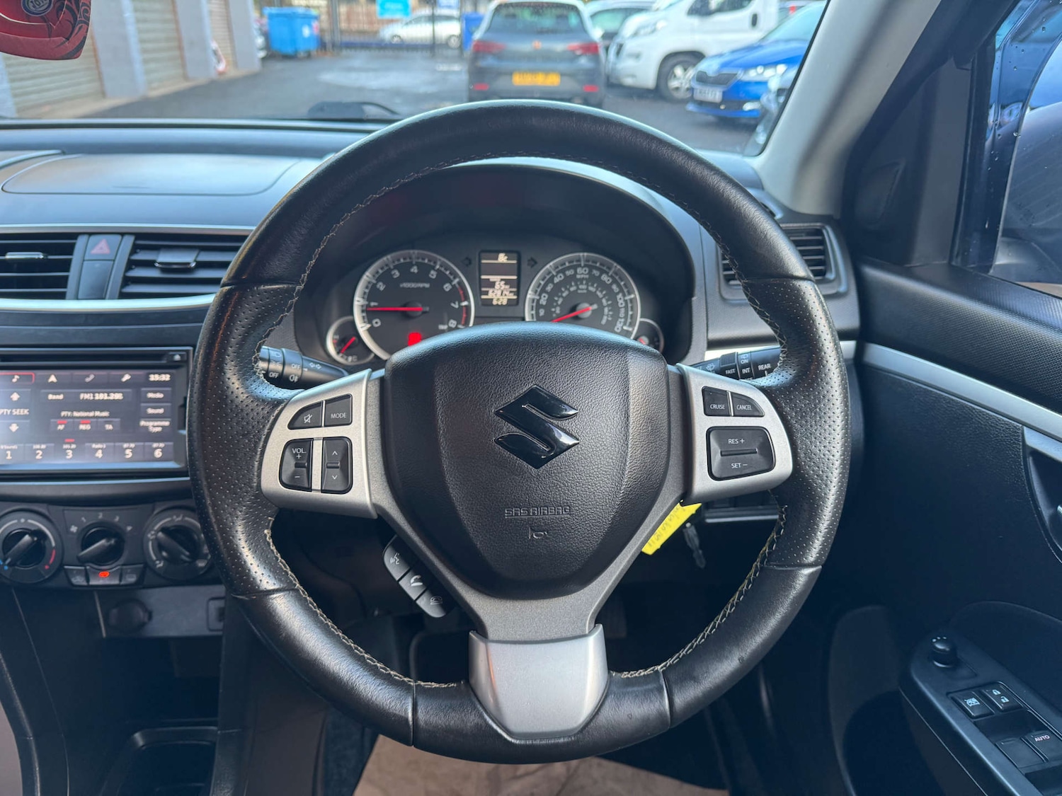 Used Suzuki Swift 2016 for sale - 76600900: Photo 27