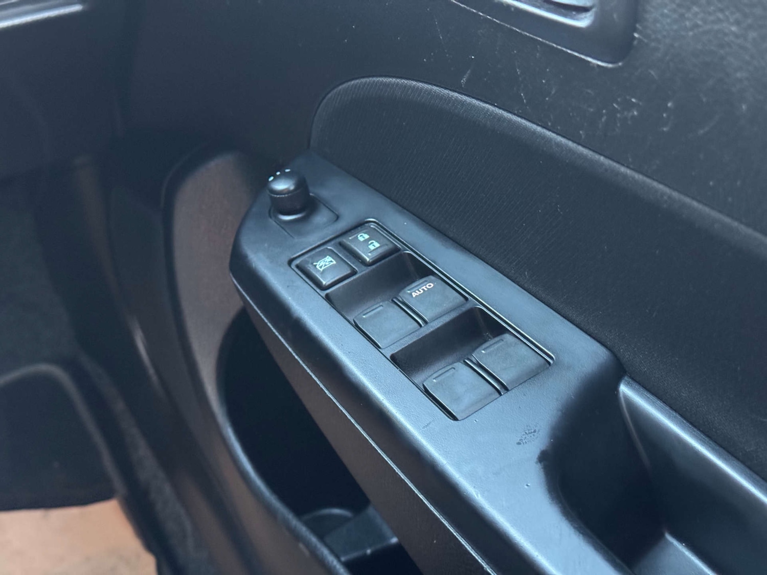 Used Suzuki Swift 2016 for sale - 76600900: Photo 30