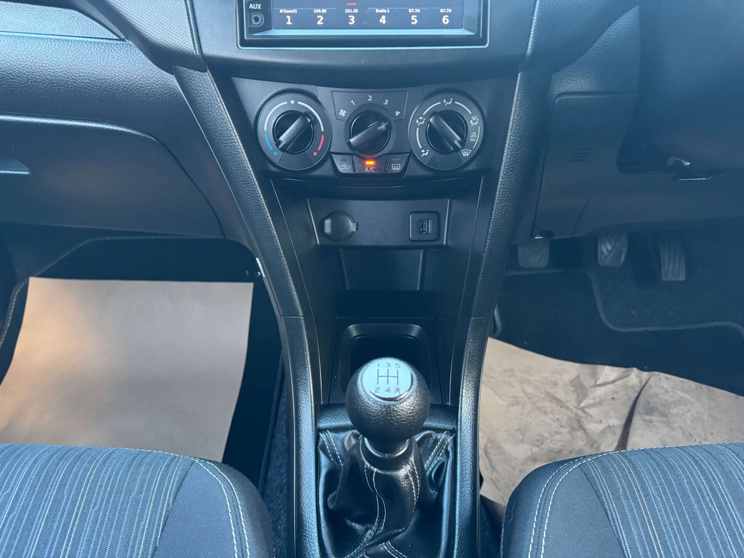 Used Suzuki Swift 2016 for sale - 76600900: Photo 32